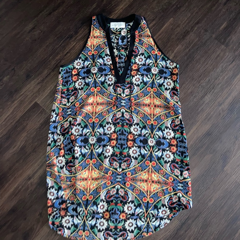 Nectar clothing women’s Neck Mosaic Print Top - Multicolor size s